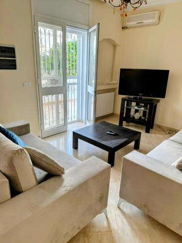 El Aouina Apartment | Étage de villa spacieux aux Jardins de la Soukra