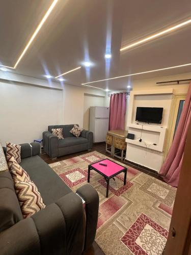 Al-Muntazah Apartment | بدر العمدة - شارع محمد نجيب الرئيسي