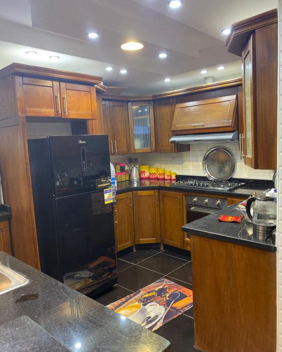 Al Duqqi Apartment | شقة الخليج