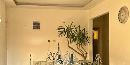 Al-Muntazah Apartment | شقه بصاله سينمائية وغرفتين نوم Cinema hall