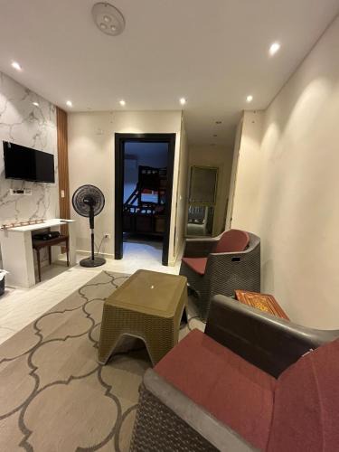 Pyramids Gardens Apartment | شقه ساحرة بجوار أهرامات الجيزة مثالية للعائلات والأزواج والعُزّاب منفردين