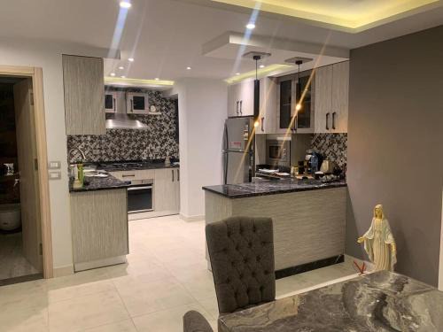 The 5th Settlement Apartment | كمبوند ازاد - جلف الجامعه الامريكيه - التجمع الخامس