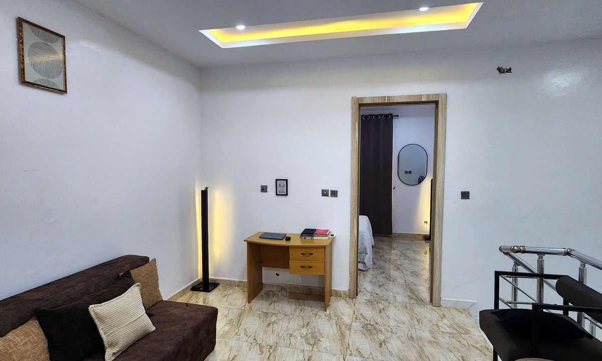 Ofin House | 2 Bedroom Duplex for shortlet at Lekki, with 24hr power and access to Gym & pool