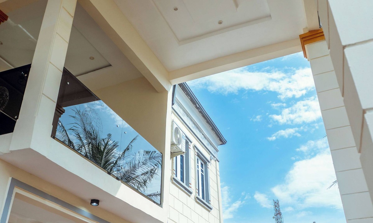 Benin City Apartment | 2025-Built Lavish 3BR Gated Flat in GRA Benin City—24/7 Solar Power & Security!