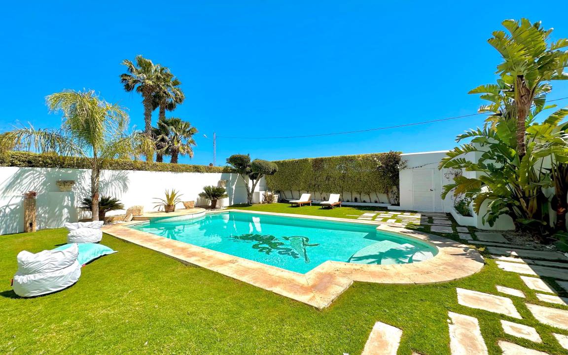 Amilcar Villa | 300 m² Villa ∙ 4 bedrooms ∙ 8 guests