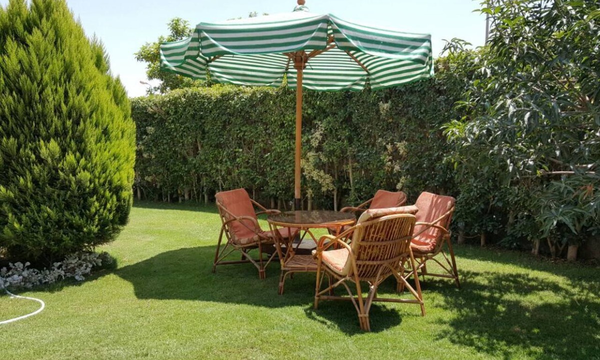 Sheikh Zayed City House | 575 · 4BR Townhouse, 3 Bath, TV, Backyard
