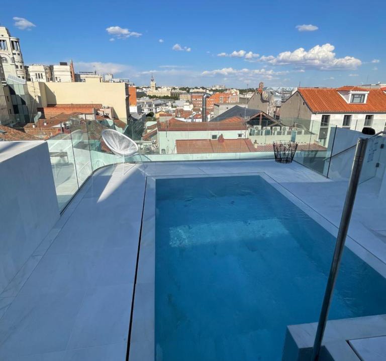 Cortes Apartment | 60 Balconies Iconic