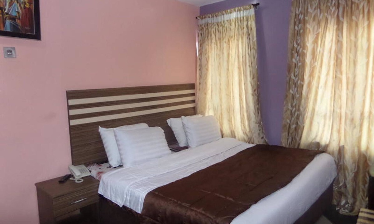 Mushin Hotel | A2 Suites