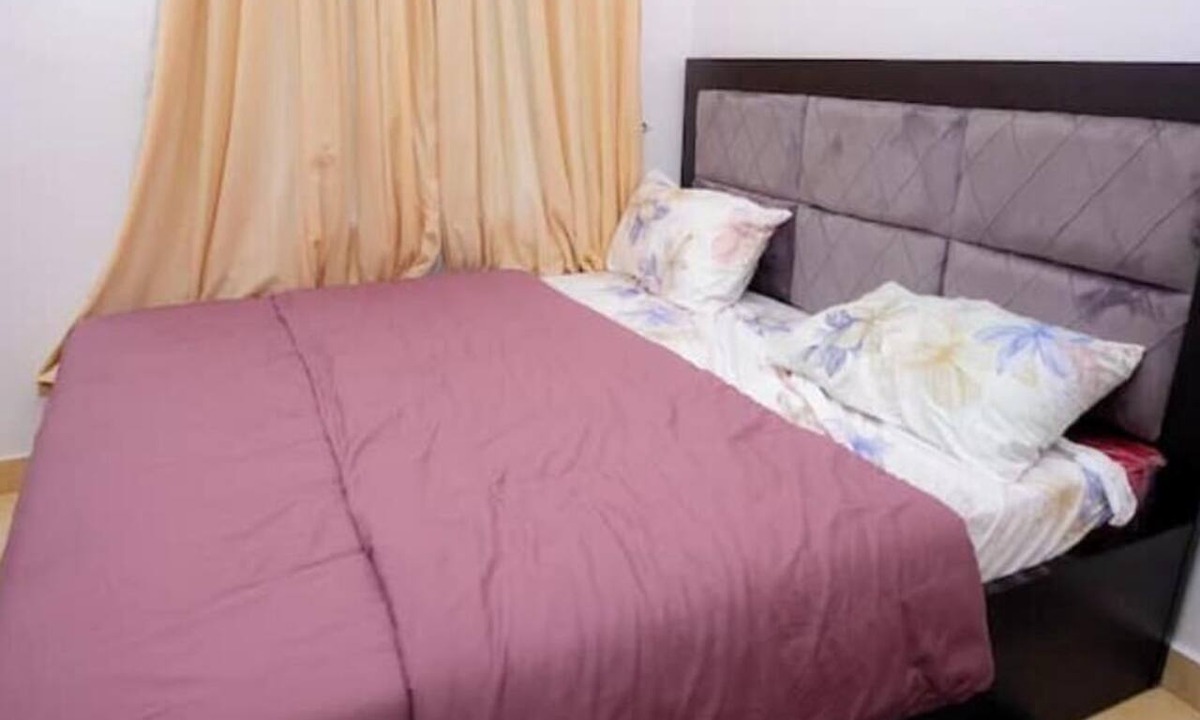 Ofin Apartment | Abike Apartment – Elegant 1-Bedroom Retreat w/Starlink Wi-Fi & Premium Comfort