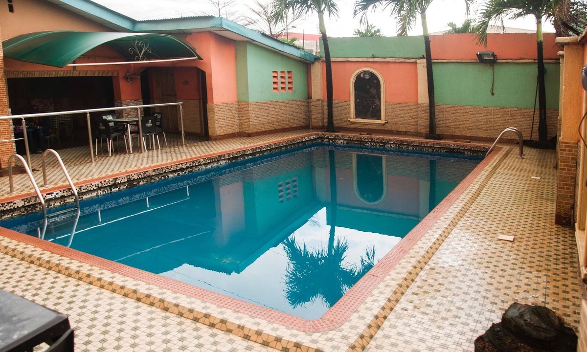 Ikotun Hotel | Alfoscar Hotel & Suites