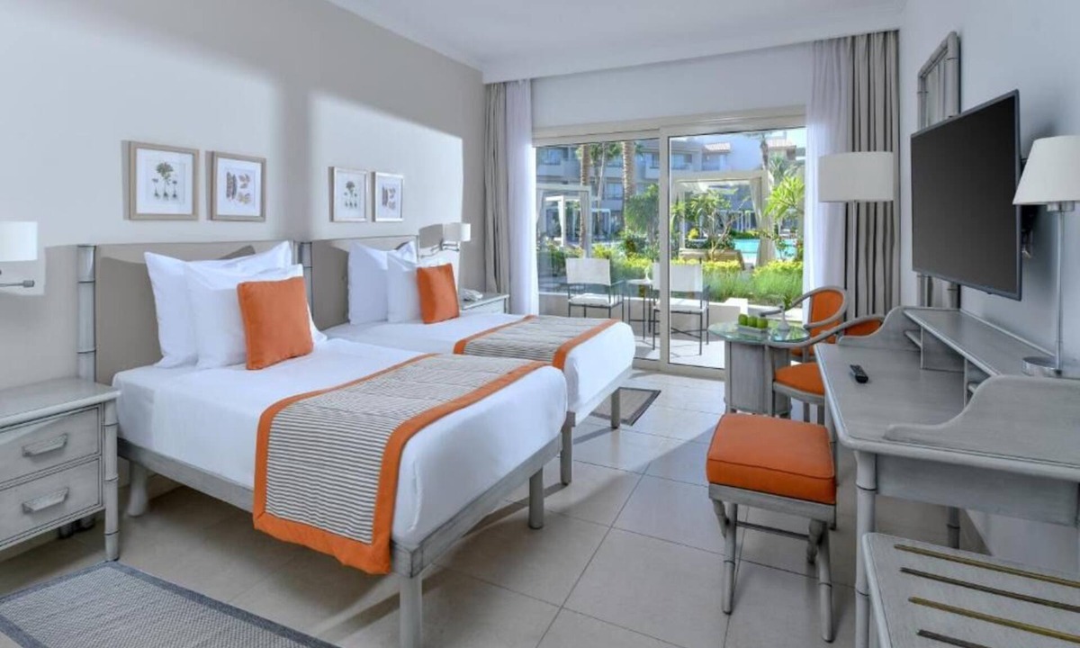 Al Mamsha El Seyahi Resort | All-Inclusive Stay Overlooking the Pool w/Spa & Resort Activities l 4 Rooms