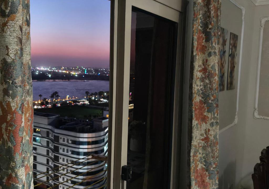 As-Sajil Apartment | Amazing apartment Nile and garden view overlooking Nasser Institute gardens شقة فاخرة بإطلالة مميزة على النيل و علي حدائق معهد ناصر