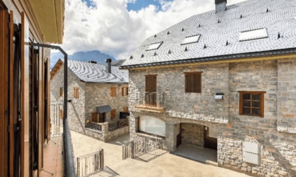 El Pueyo de Jaca Apartment | Apartamentos Búbal. Confort y Relax. Tu Mascota es Bienvenida