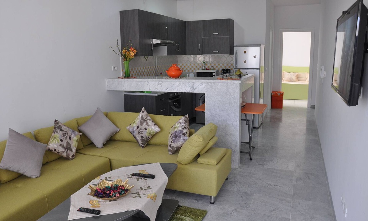 Hiboun Apartment | Apartment tourist area 80 m beach free wifi