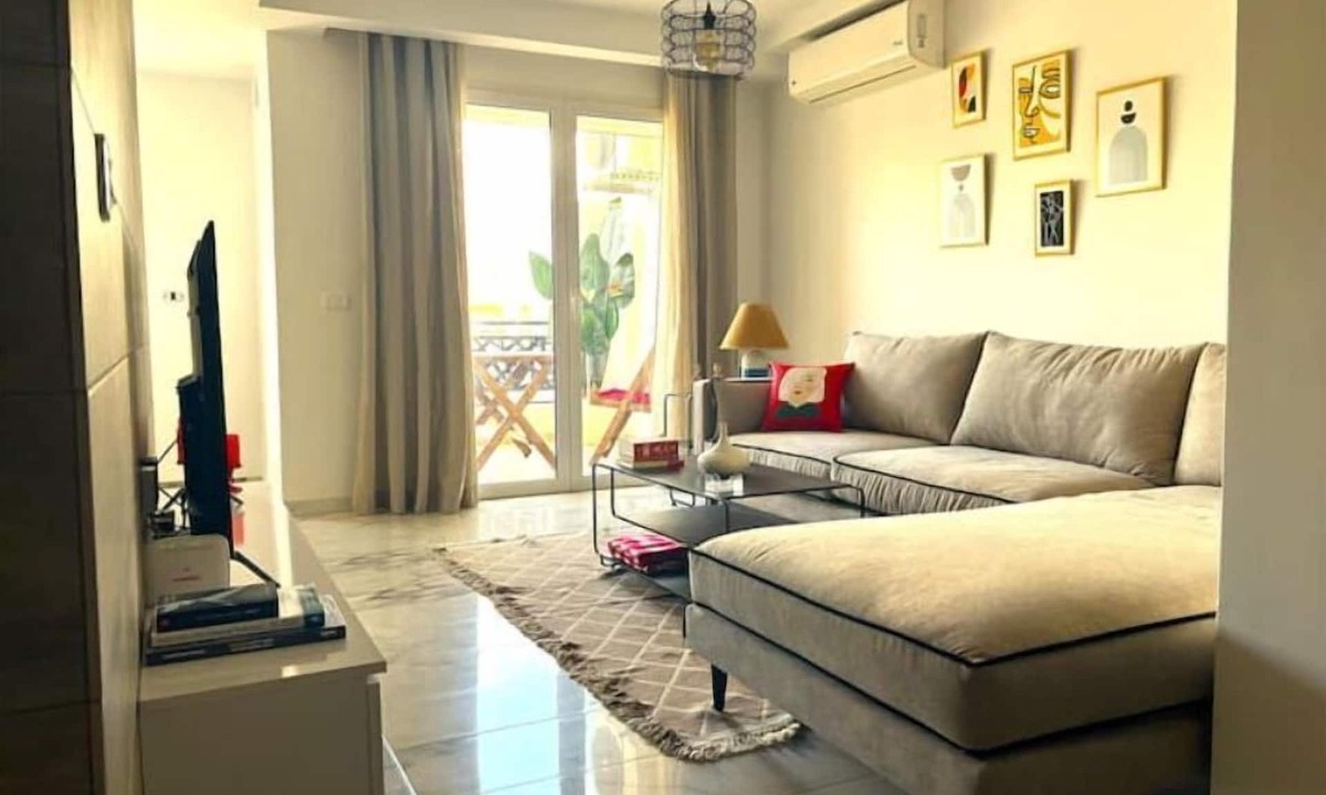 El Aouina Apartment | Appartement a 10 min de l Aéroport Entre les Berges du lac et Ain Zaghouene,