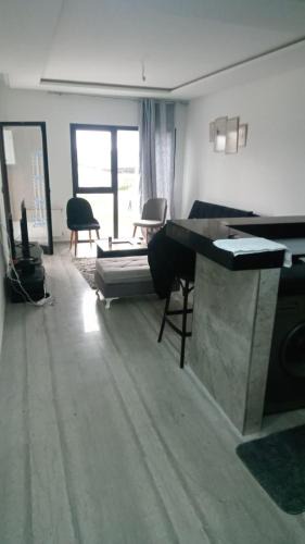 Bou Mhel el-Bassatine Apartment | Appartement s1