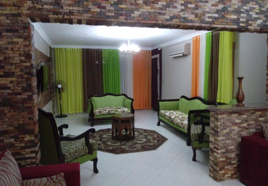 Al Duqqi Apartment | Aziz Apartment