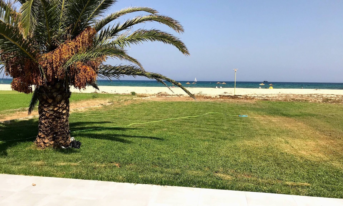 Hammamet House | Beachfront Bungalow, pieds dans l’eau