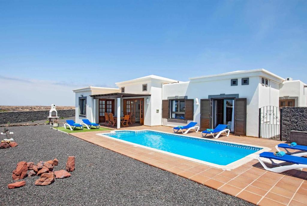 Montana Roja Villa | Capricho