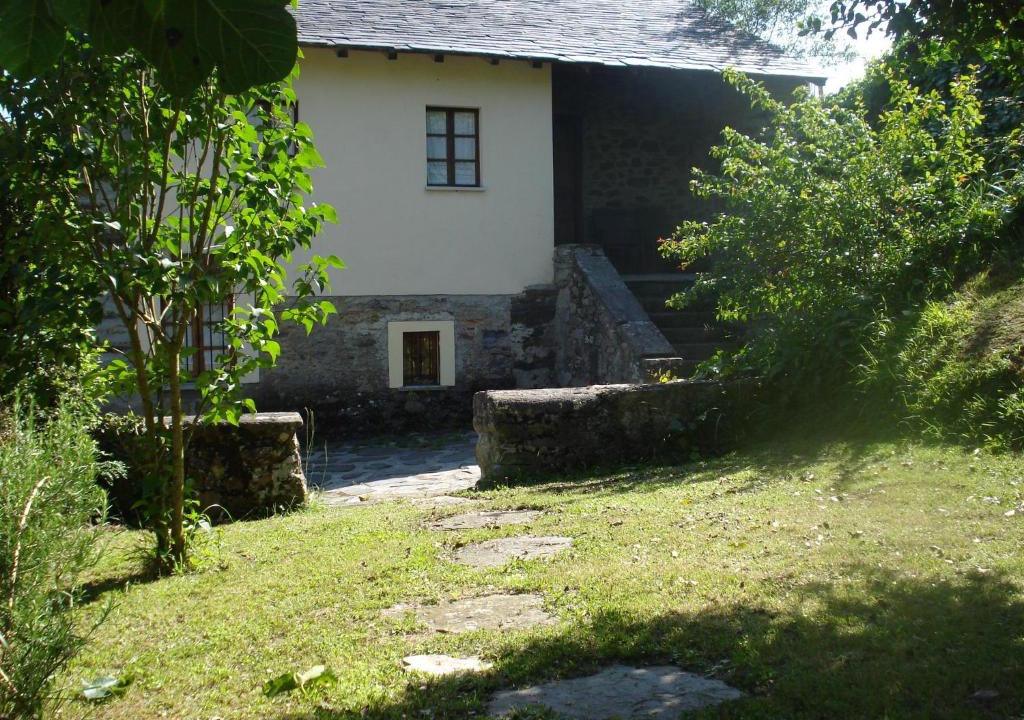 Naraval House | Casa de Aldea Vache