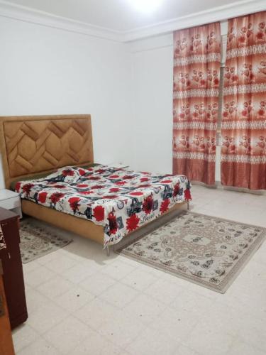 Ennasr Apartment | Charmant Appartement 2 chambres avec Internet et Vue Panoramique - au Cœur du Quartier Prestigieux d'Ennasr 2, Proche de Toutes Commodités - Service Navette