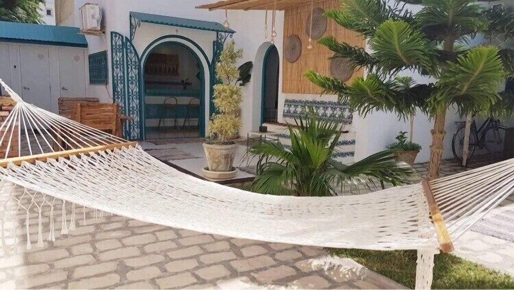 Tantana House | Charming House BY THE SEA