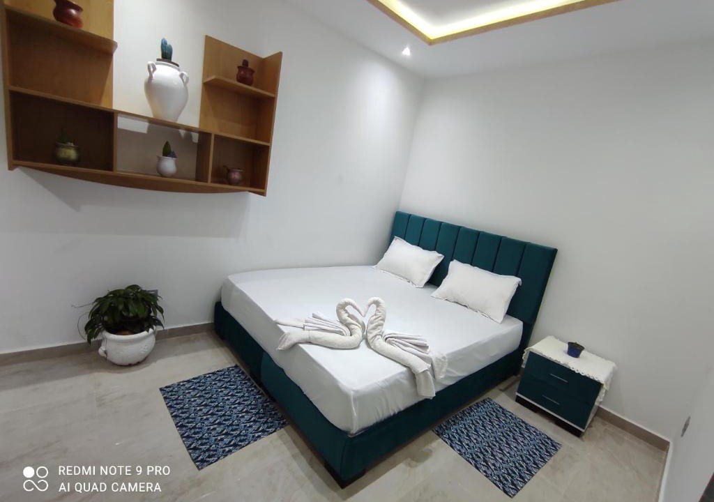 Amilcar Bed & Breakfast | Comfortable Stay !