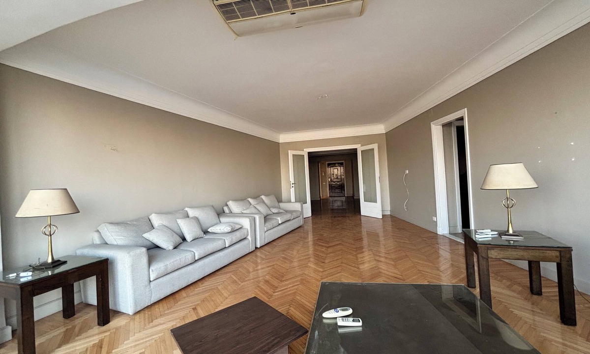 Al Duqqi Condo | Cosy Nile view Rowers 3 bedroom condo
