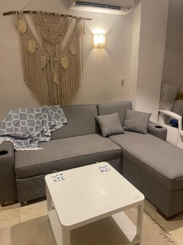 Dawwar Saqr Apartment | Cozy apartment with in agora in front of marrasi