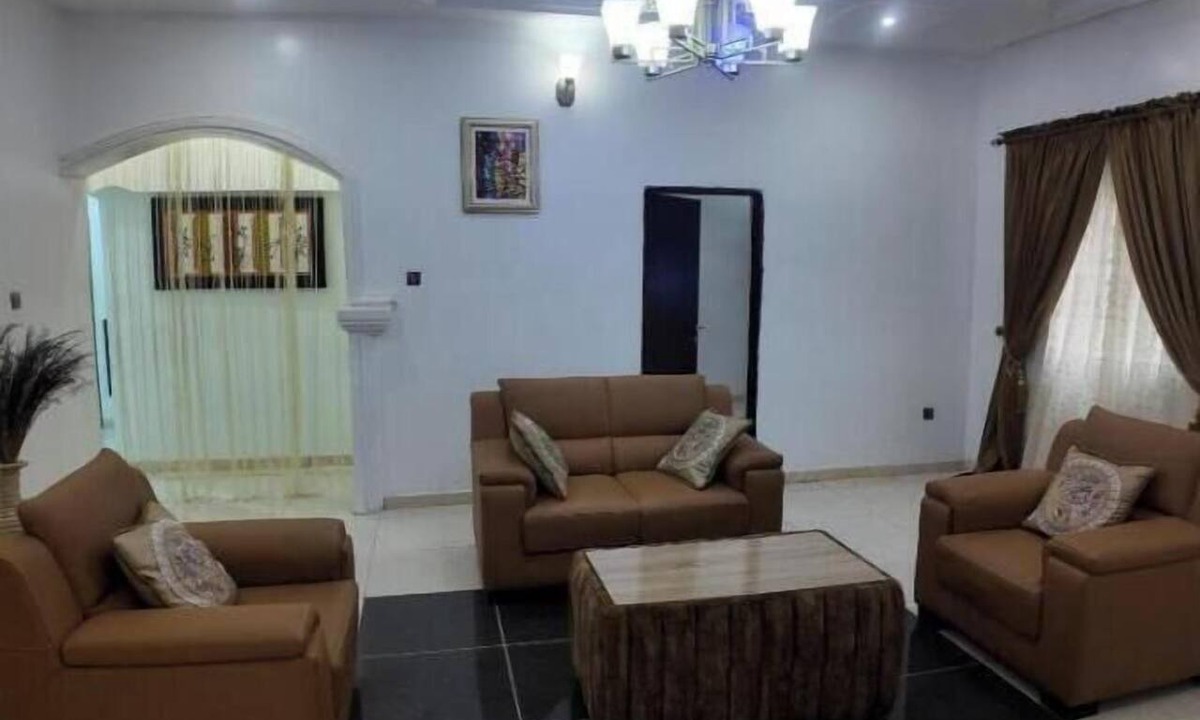 Gwarinpa Estate Apartment | Cozy 2-bedroom apartment in serene Karsana, Abuja. 24/7 Power, Free Wi-fi!
