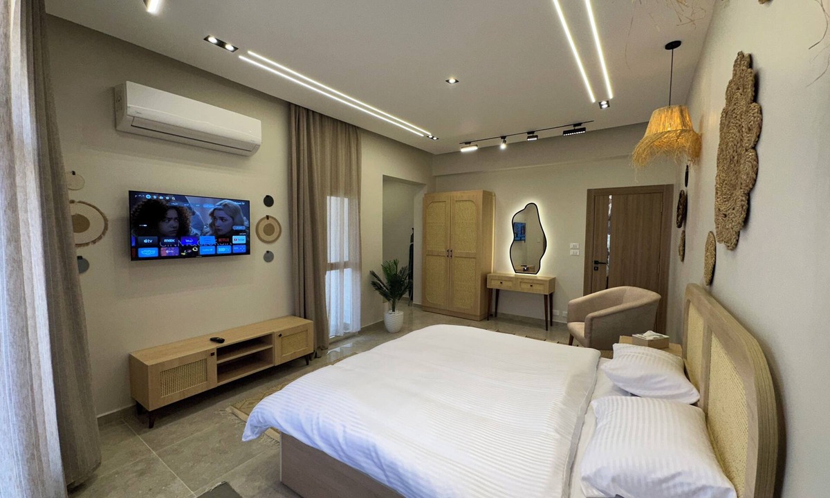 The 5th Settlement Condo | Cozy Studio 2 in the Heart of New Cairo – Near Airport & Services.
