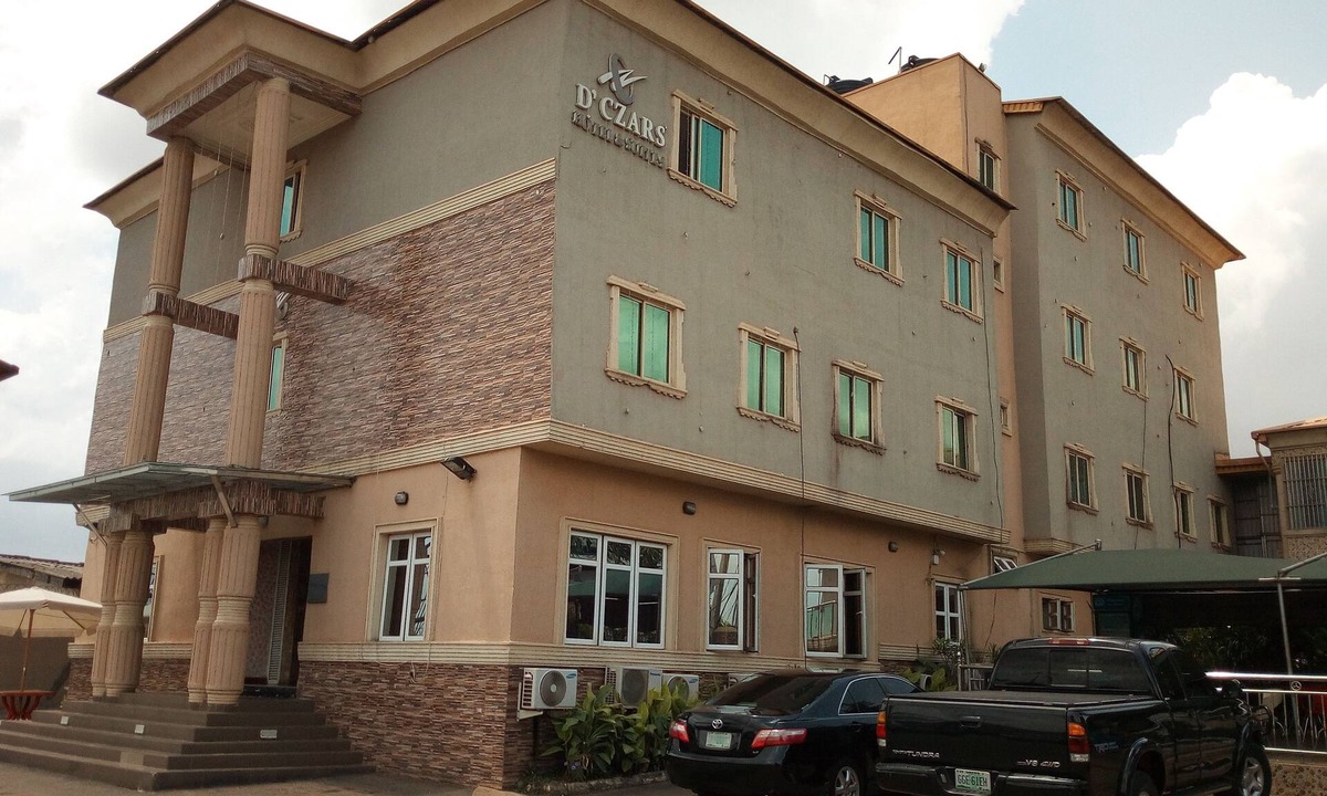 Ota Hotel | D'Czars Hotel & Suites