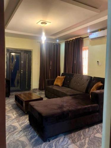 Sagamu Apartment | De Bandu Apartments