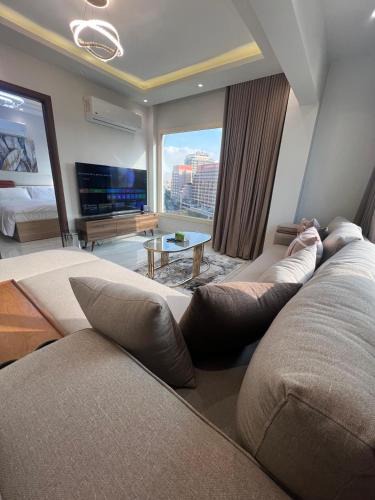 Al Duqqi Apartment | Doki sky suite