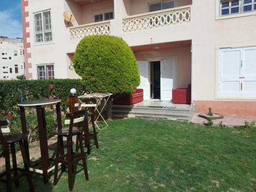Dawwar Saqr Apartment | شاليه رائع أرضي بحديقه مارسيليا بيتش 1 Elegant Ground Chalet with Garden Marselia Beach 1