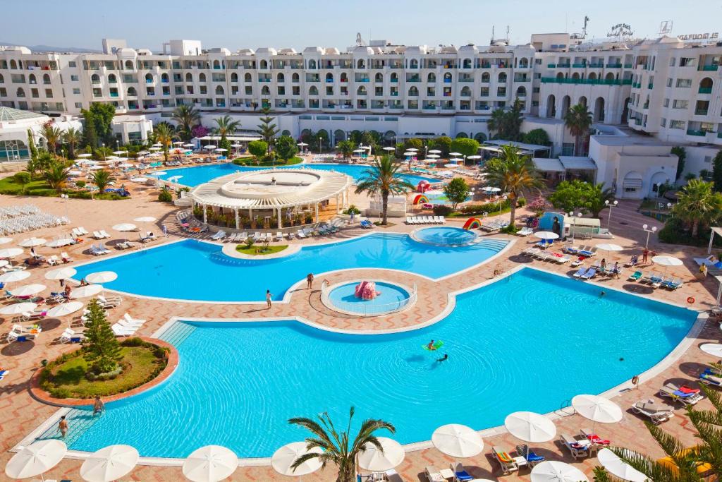 Yasmine Hotel | El Mouradi El Menzah