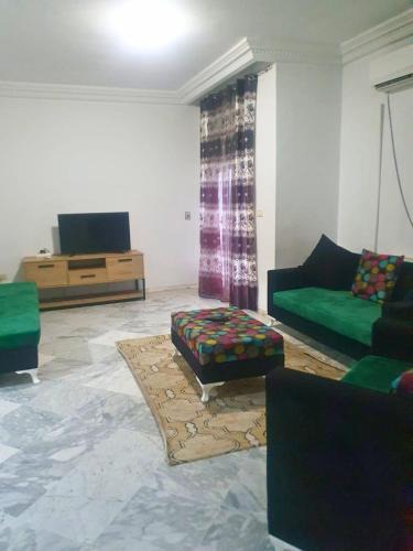 Ennasr Apartment | Ennasr 2 - Jolie S2 avec Internet - Parfait Pour Les familles - Vue panoramique sur la Tunisie - Service Navette
