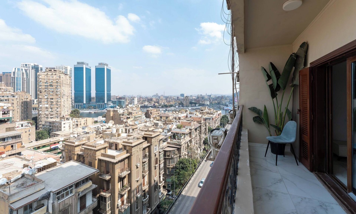 Gezira Apartment | Fantastic view over Zamalek I 3-room apartment Luxury Apartment I Balcony Jacuzzi