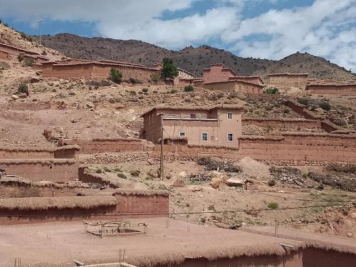 Ighil N'Oumgoun House | Gite d'étape La terre Amazigh