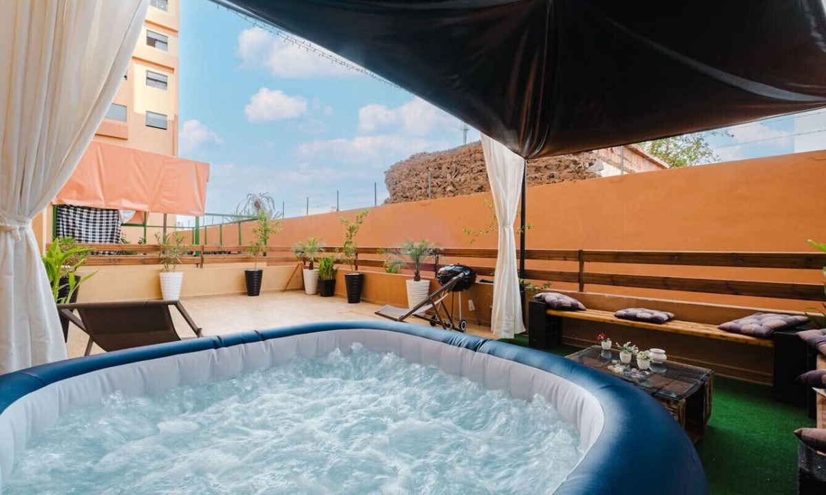 Marrakech Apartment | Grand Duplex 4BR – Jacuzzi, Terrasses & Piscines