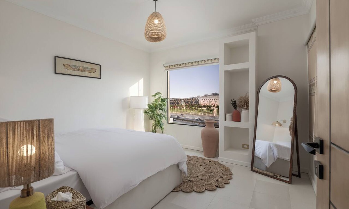 Al Haram Apartment | "Grand Museum view: Earthy historic1-bedroom apartment in Giza with AC, WiFi
