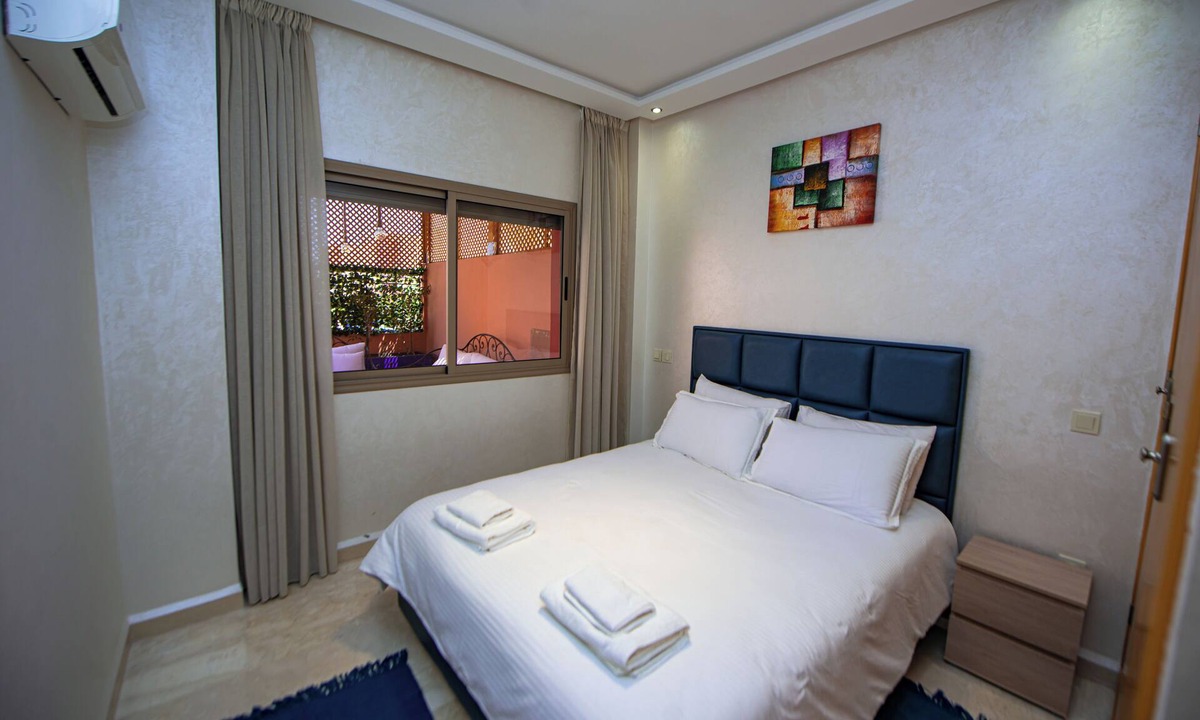 El Hara Apartment | Hanna - Modern - Private patio and barbecue- Wifi - HyperCentre - air-conditioning