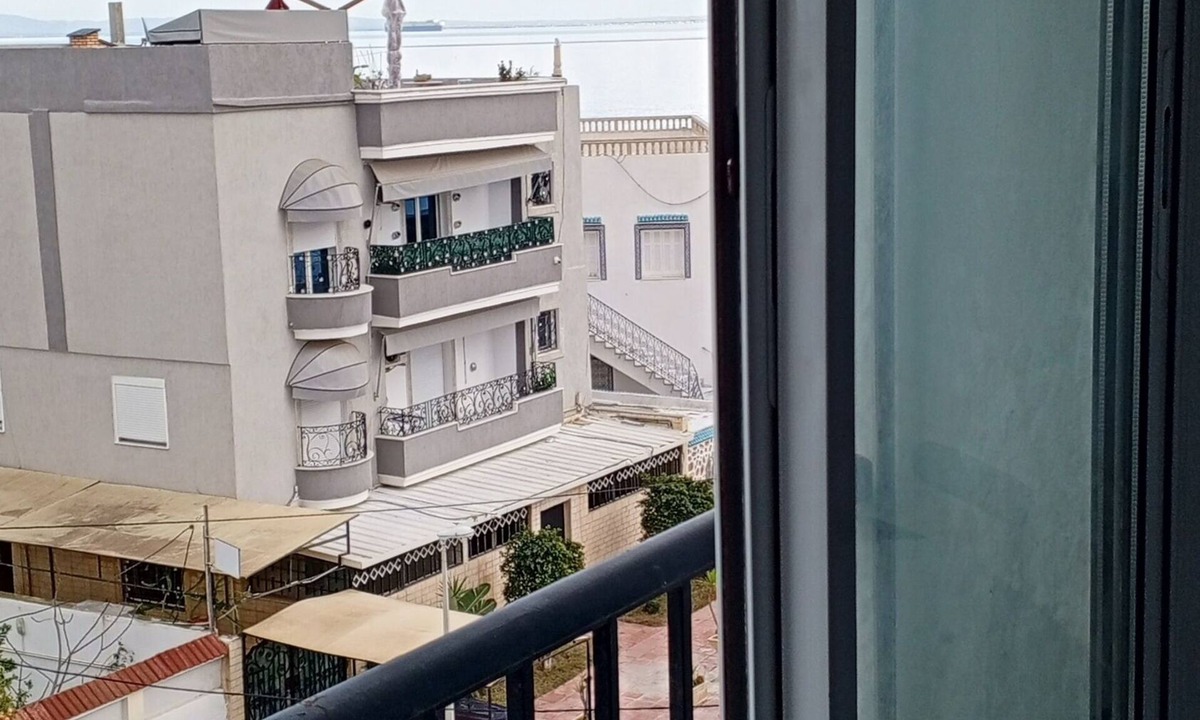 Kheredine Apartment | high-standard apartment at kram plage