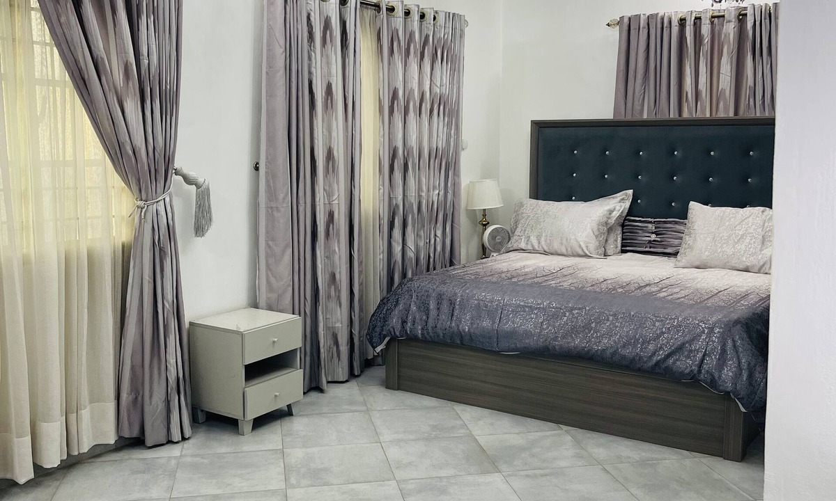 Ikorodu Apartment | Home away from hob/jacuzzi/steamer