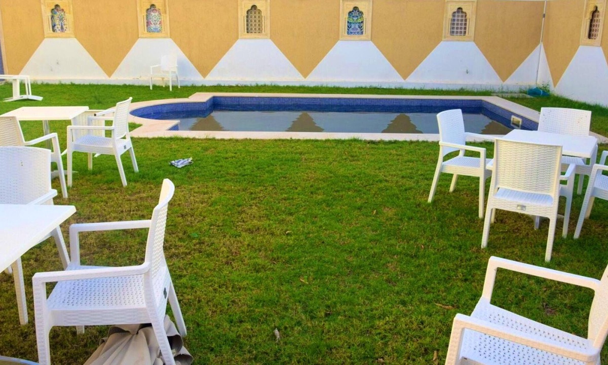 Sqanes Villa | Homerez - 200 m away from the beach! Big villa for 12 ppl. with swimming-pool