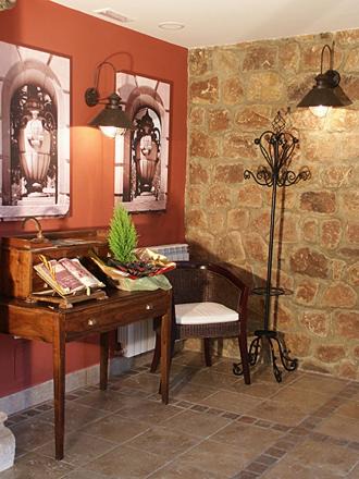 Ocenilla Hotel | Hostal Los Canteros