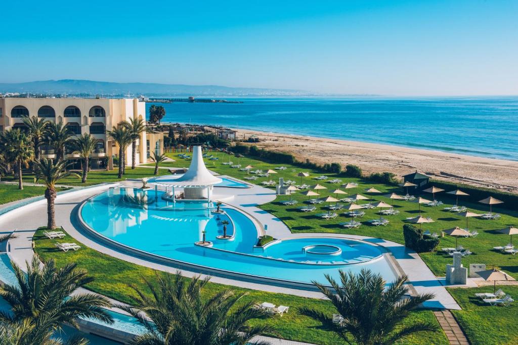 Yasmine Hotel | Iberostar Waves Averroes