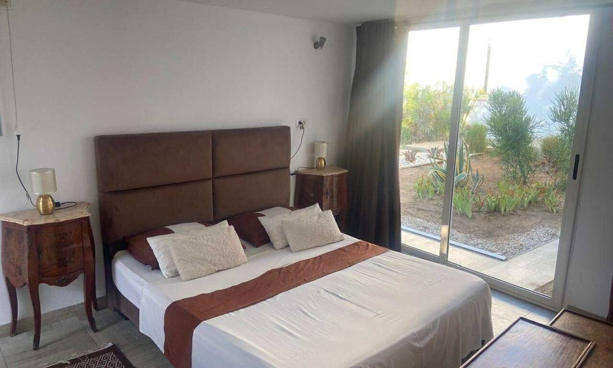 La Soukra Apartment | In a garden with swimming pool and close to the airport, Carthage and Sidi bou Said