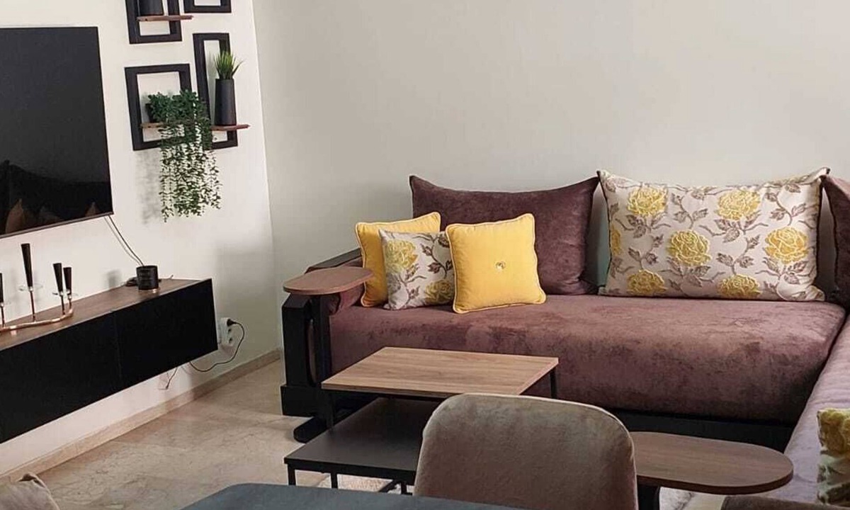Bourgogne Apartment | Lina Cozy City Apartment
