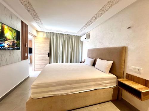 Lagouassem Apartment | Lovely studio 4th floor No Elevator